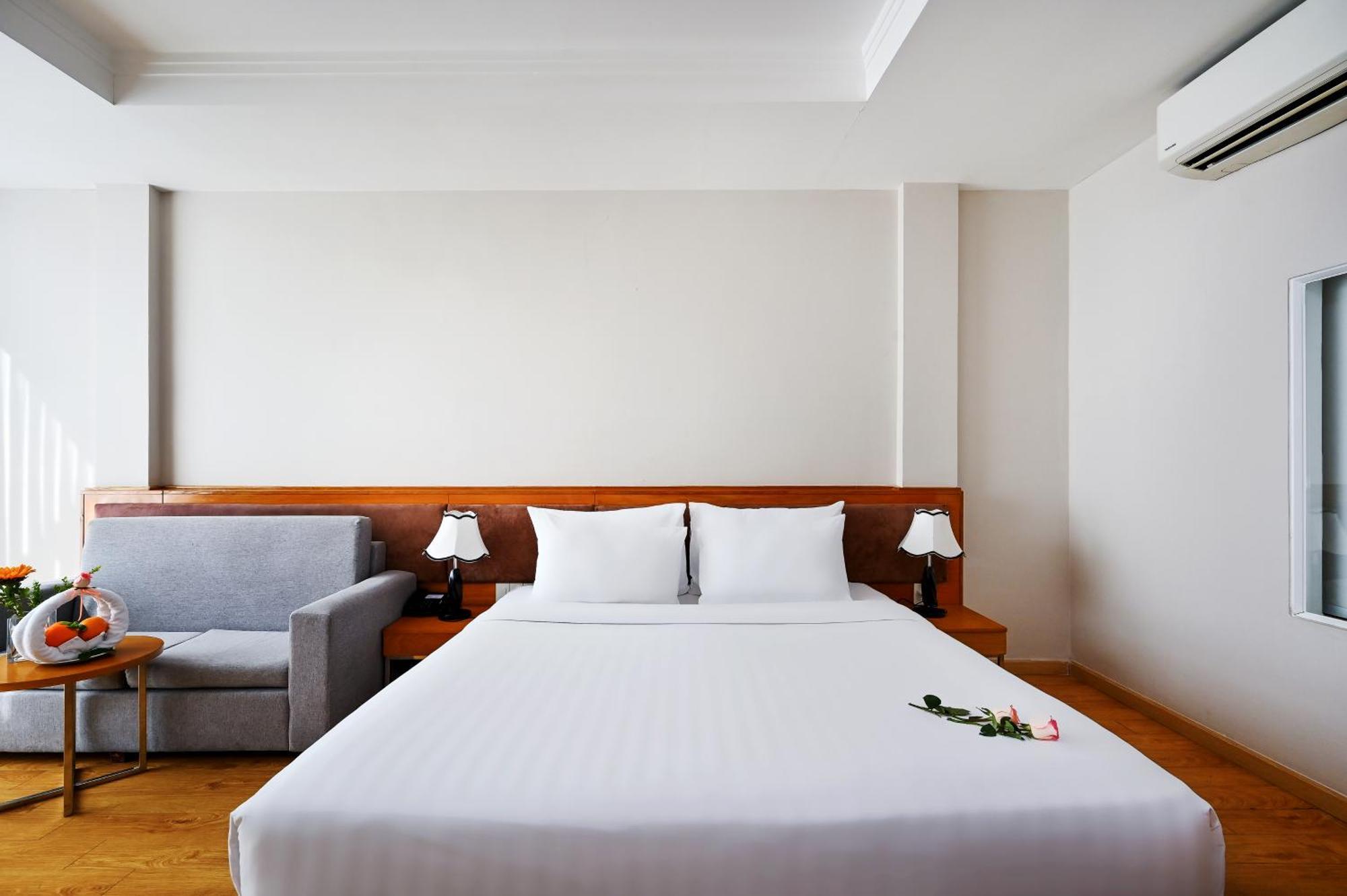 Ttc Hotel Deluxe Airport Hô Chi Minh-Ville Extérieur photo